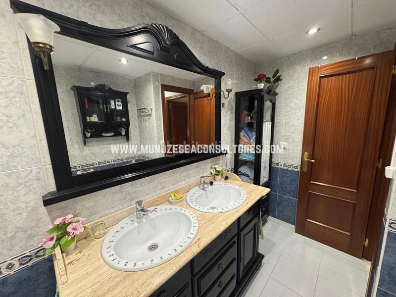 Foto f7680f04-178b-4432-890e-53306216aee8. Piso en Las Tinajerías - Juderías Lucena