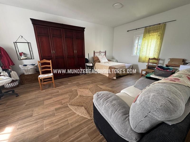 Foto e3f7ff49-be9c-492f-9293-05fdb75d183c. Bauernhof mit parking pool in Navas del Selpillar Lucena