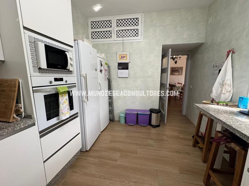 Foto 4d2d4428-c34e-41d5-9fab-79efd44061d2. Country house with parking pool in Navas del Selpillar Lucena