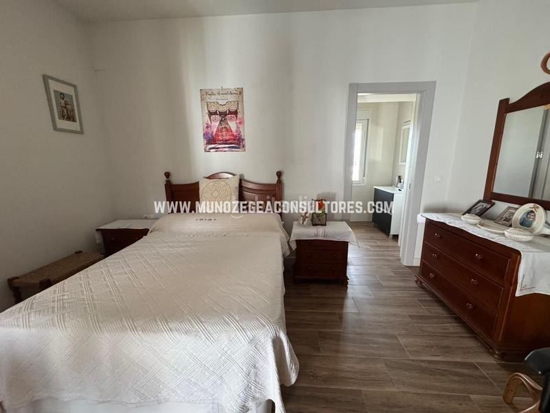Foto f878b31a-c8d8-4780-9934-d7084d105b14. Masia amb aparcament piscina a Navas del Selpillar Lucena