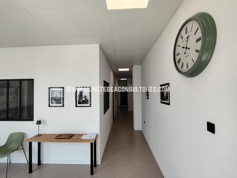 Foto 7391f094-3453-44a7-b542-366e7d9defbd. Location bureau dans Las Vegas - Campoaras Lucena