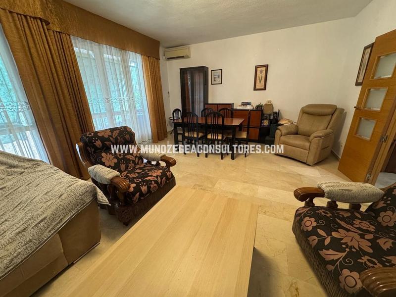 Foto d66668d5-0cd3-4e43-a81d-5df0313d34ec. Appartamento in Centro Lucena