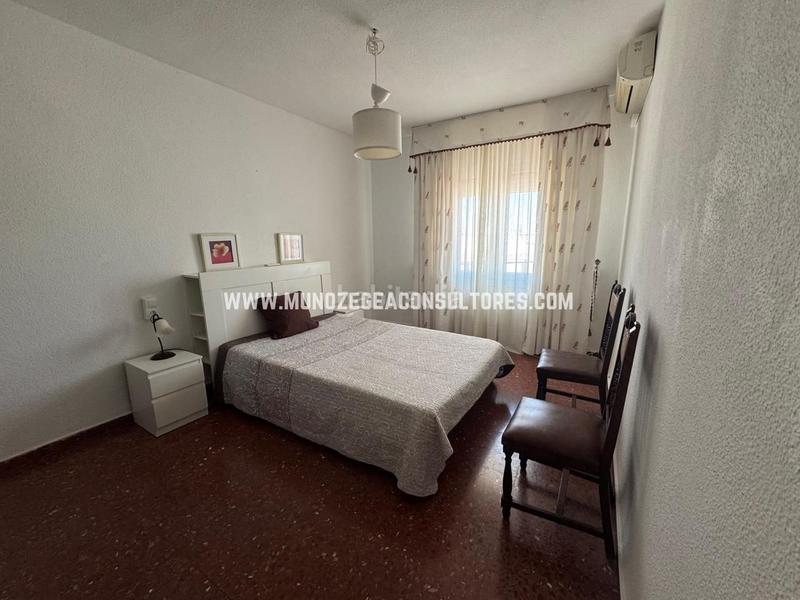 Foto b7090d3d-c9bb-4cc9-8fd2-c3f2cfc18efd. Piso en Centro Lucena