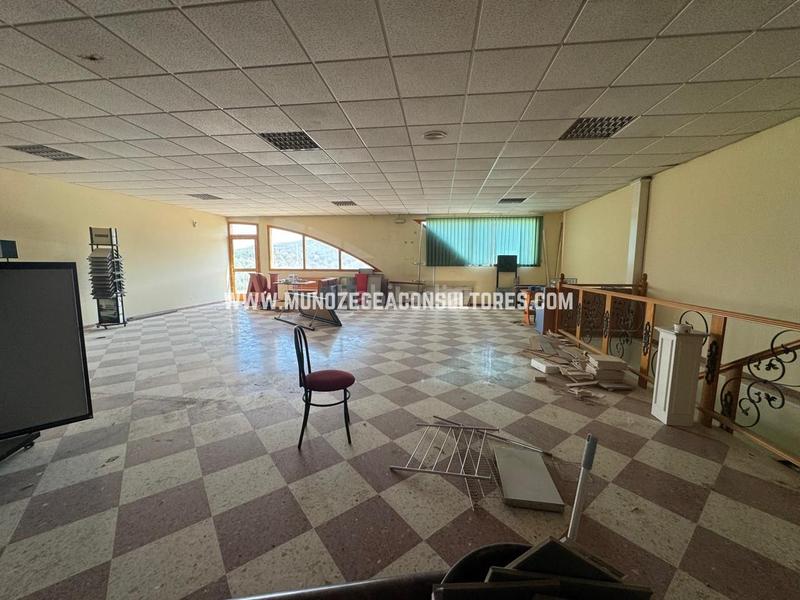 Foto e50a7711-d1f6-48d4-8a44-c26f0a941fef. Affitto capannone industriale in Las Vegas - Campoaras Lucena