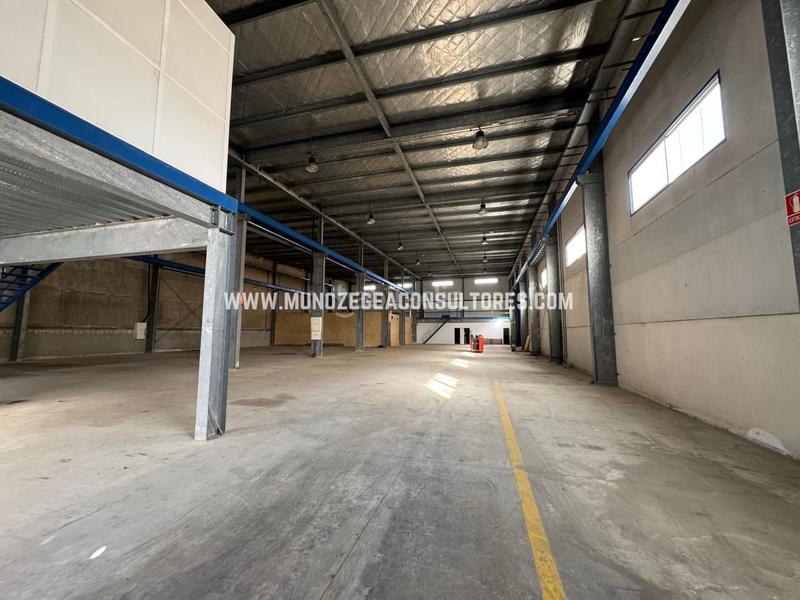 Foto 71ac0507-9e20-41e5-90a6-2d85ce19b708. Alquiler nave industrial en Las Vegas - Campoaras Lucena