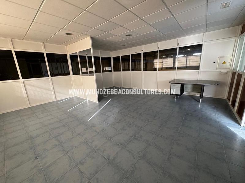 Foto f51723f0-d14c-419b-9696-3ec30256d25c. Alquiler nave industrial en Las Vegas - Campoaras Lucena