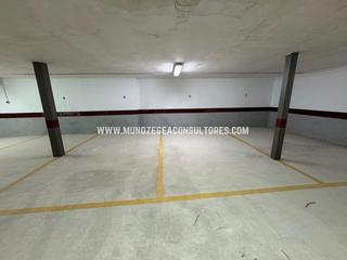 Car parking in El Peso