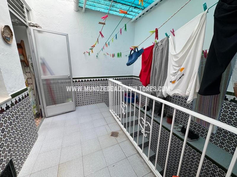 Foto f0132b90-22cb-4f5a-80eb-a66d2a5170d8. Casa a jardín Lucena Lucena