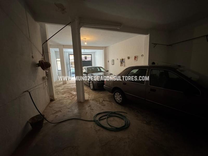 Foto 262269e5-c9bb-48f4-abd8-77fda9e0f835. Business premise in Centro Lucena