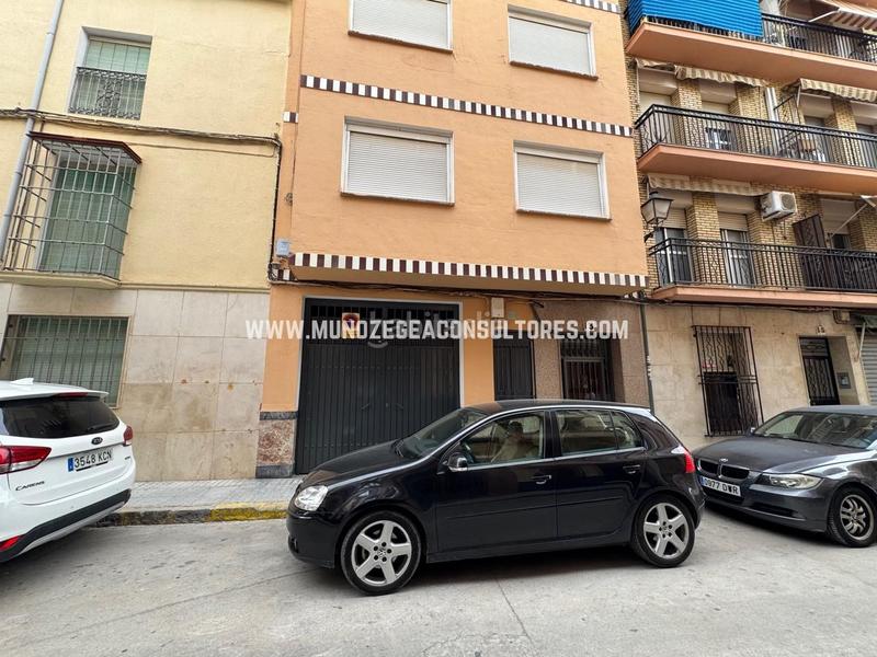 Foto 3f516a6d-b332-4328-a26a-8ea28dd12467. Business premise in Centro Lucena