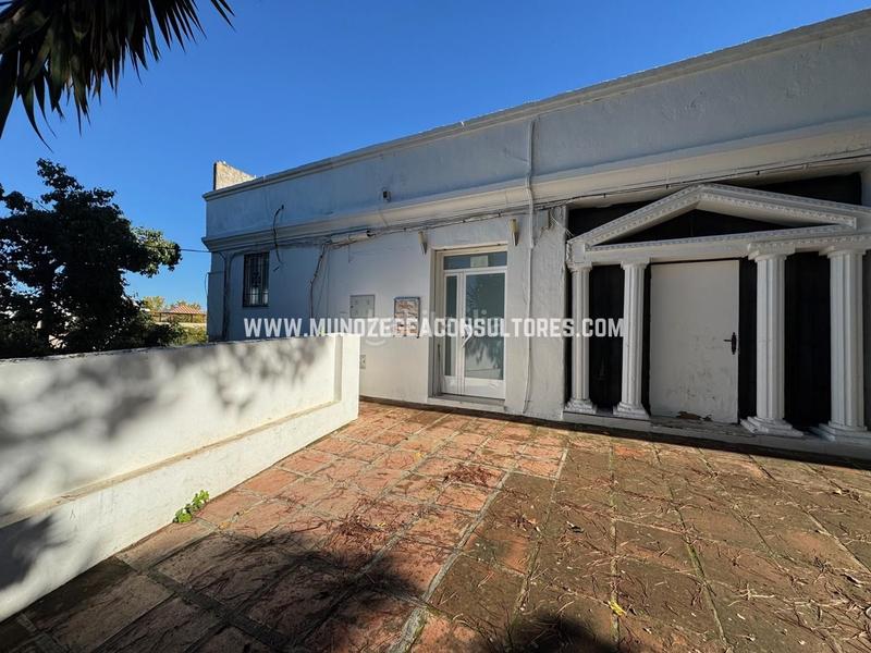 Foto f6aa70bb-582f-4456-94bc-50986298265b. Local comercial a jardín Lucena Lucena