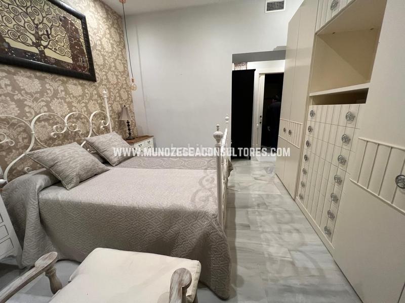 Foto 2a902c59-b604-40aa-818a-7b5227d449d7. Erdgeschoss mit parking in Centro Lucena