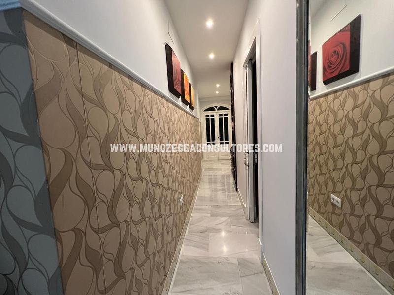 Foto ae3fd23a-22bf-4b0c-9d1f-eda3dc5ed403. Erdgeschoss mit parking in Centro Lucena