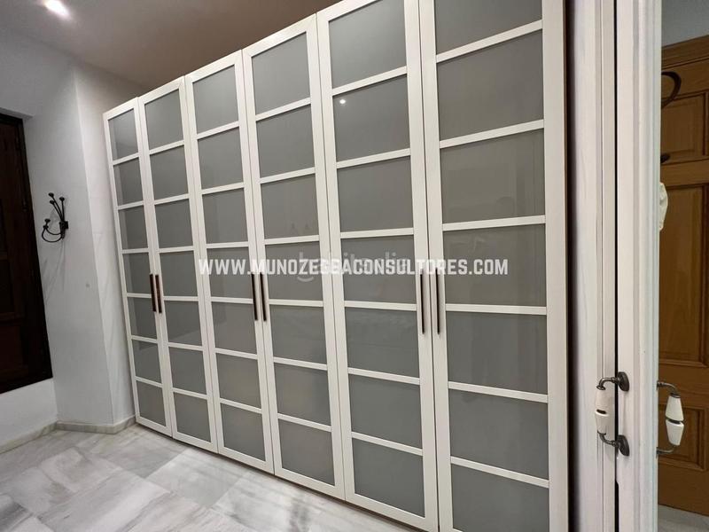 Foto b50b19b1-3239-4190-8888-f0a873876942. Erdgeschoss mit parking in Centro Lucena