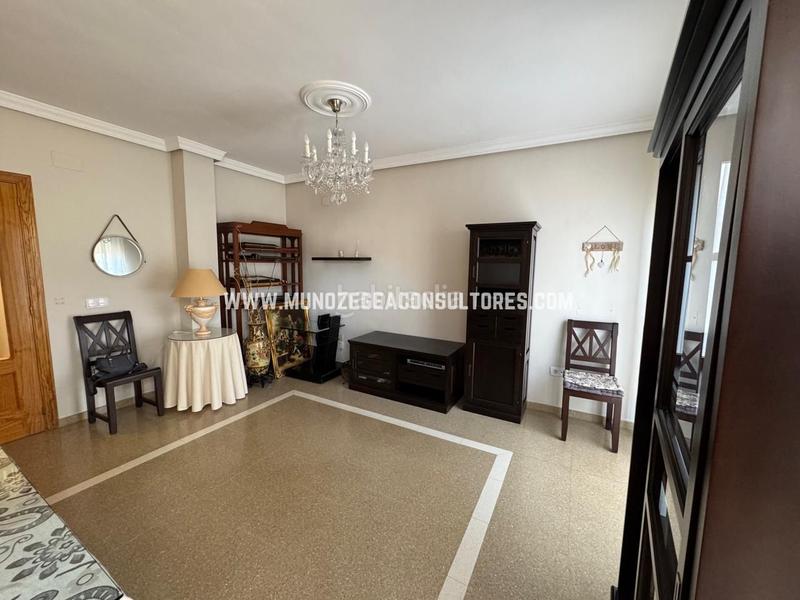 Foto b0b83d3d-01b6-4736-936c-6b4a7cac0e2b. Etagenwohnung mit parking in San Francisco Lucena