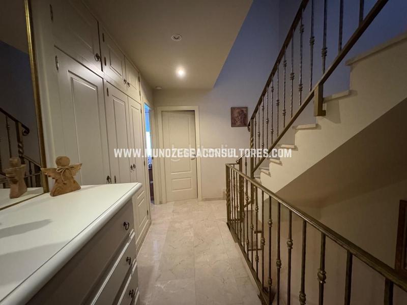 Foto 8ad52a48-4f62-4665-8111-b7f1768004fb. Casa amb aparcament a El Valle Lucena