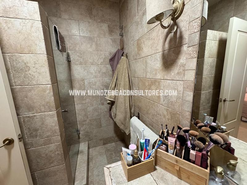 Foto 5c5121dc-3d59-44b4-bba5-5b285beb58a8. House with parking in El Valle Lucena