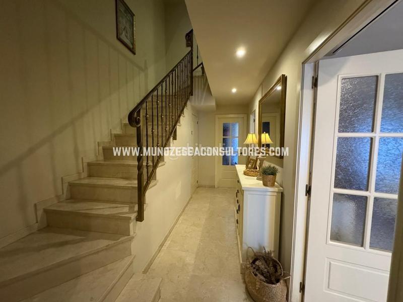 Foto e496a373-f853-46af-b778-54b6fe45790c. Maison avec parking dans El Valle Lucena