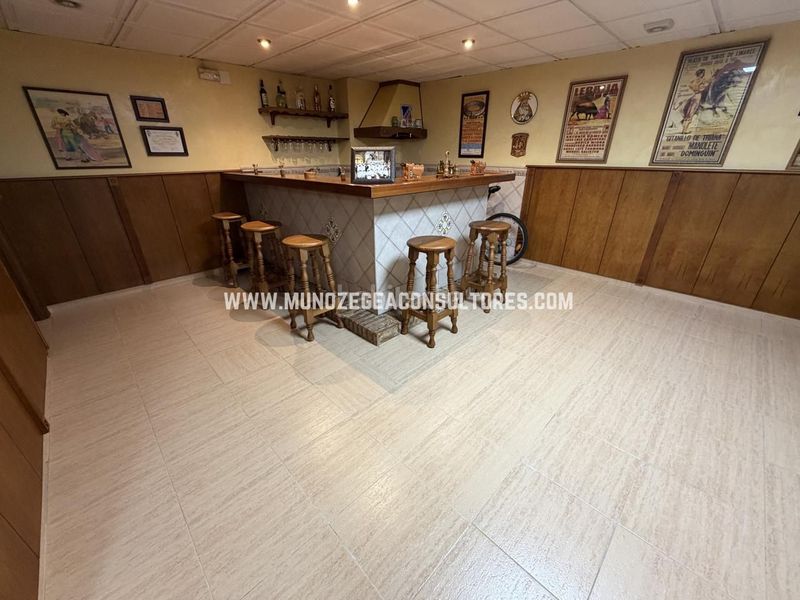 Foto 1735e55f-b6b4-492d-b053-04fbbe8123f7. Casa amb aparcament a El Valle Lucena