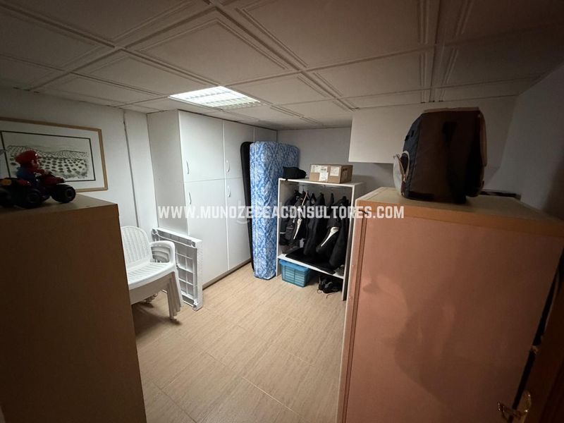 Foto 6edc7ef2-47ee-48ad-b91c-f93fef1db0c9. Casa amb aparcament a El Valle Lucena