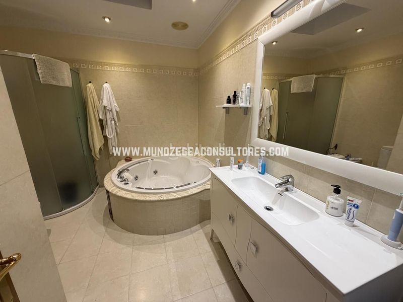 Foto c4ff10d4-06fa-428c-b467-0356ad8a000b. Casa amb aparcament a El Valle Lucena