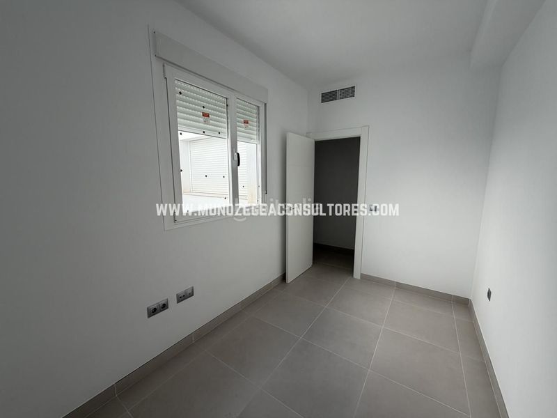 Foto b808a176-0c82-4a5b-b745-8b9b8057b644. Piso en Centro Lucena