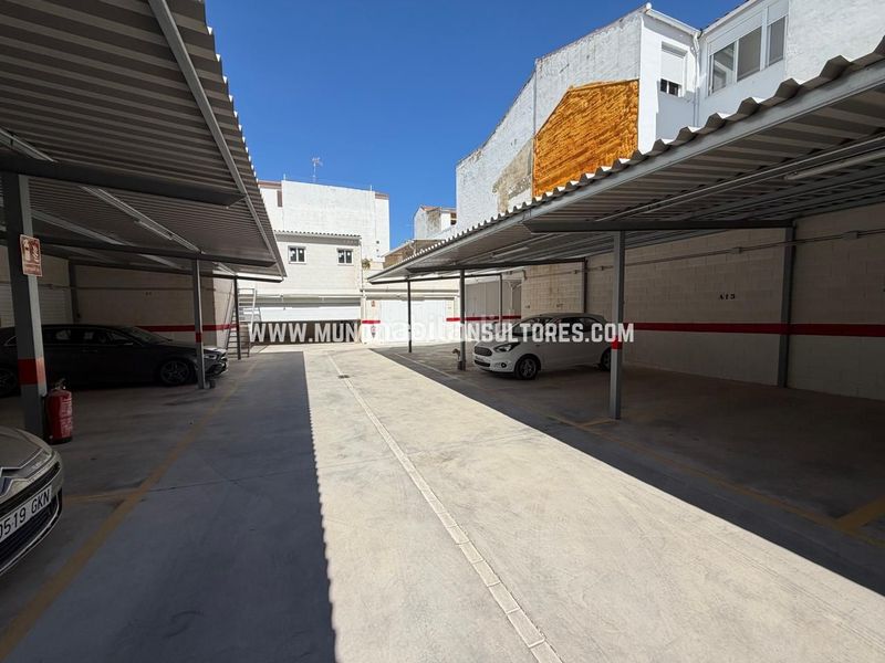 Foto 0ad1e7a2-9d15-4e58-ab82-dc101316f421. Aparcament cotxe a Las Tinajerías - Juderías Lucena