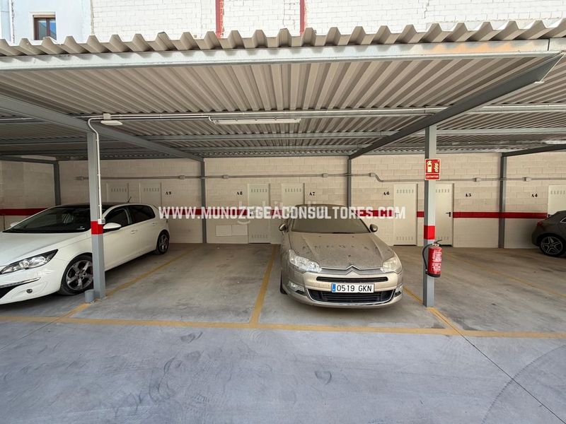 Foto f969a800-5bd5-4309-9585-8471e3fecc90. Aparcament cotxe a Las Tinajerías - Juderías Lucena