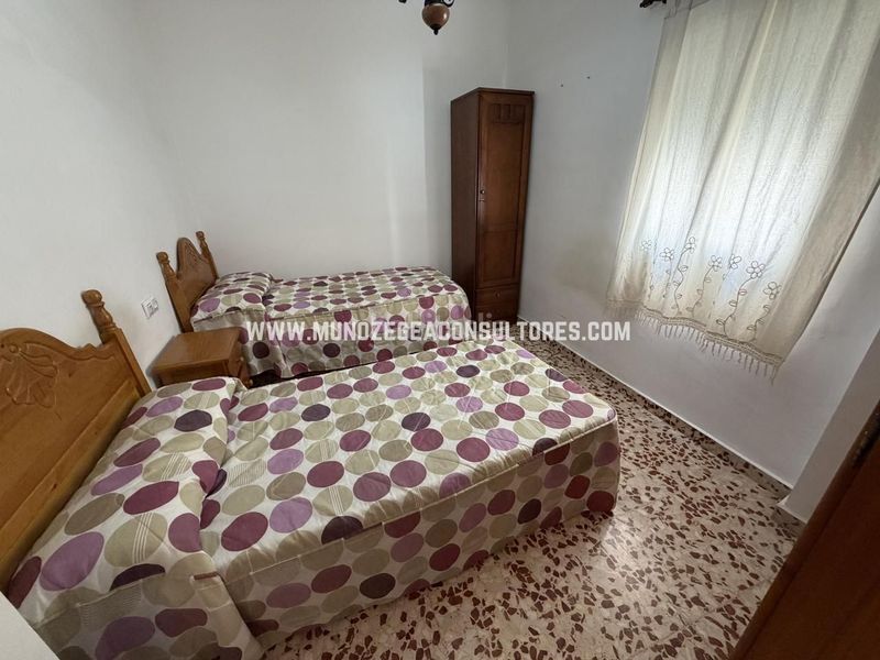Foto 351f8298-898f-4b33-a421-6ae0cb041a4c. Casa amb aparcament a San Francisco Lucena