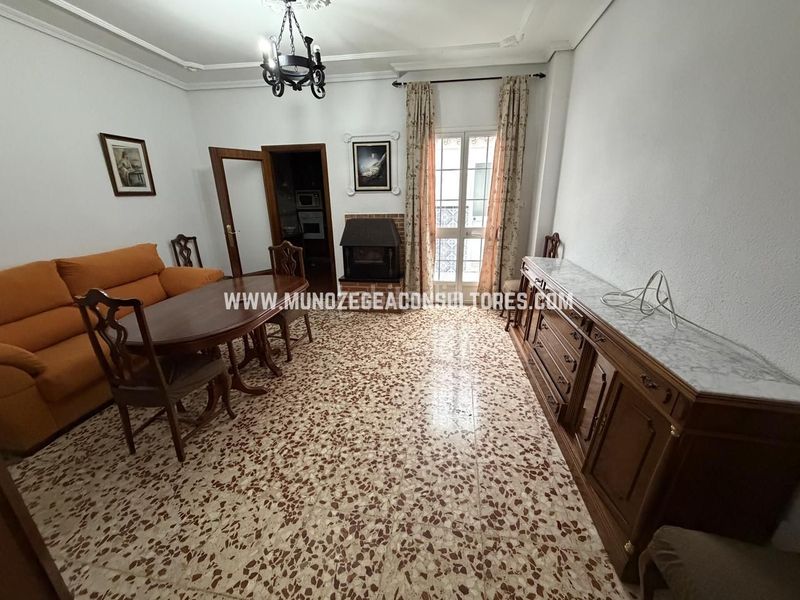 Foto d62fe441-f63a-4735-a122-c9256faf1b02. Casa amb aparcament a San Francisco Lucena