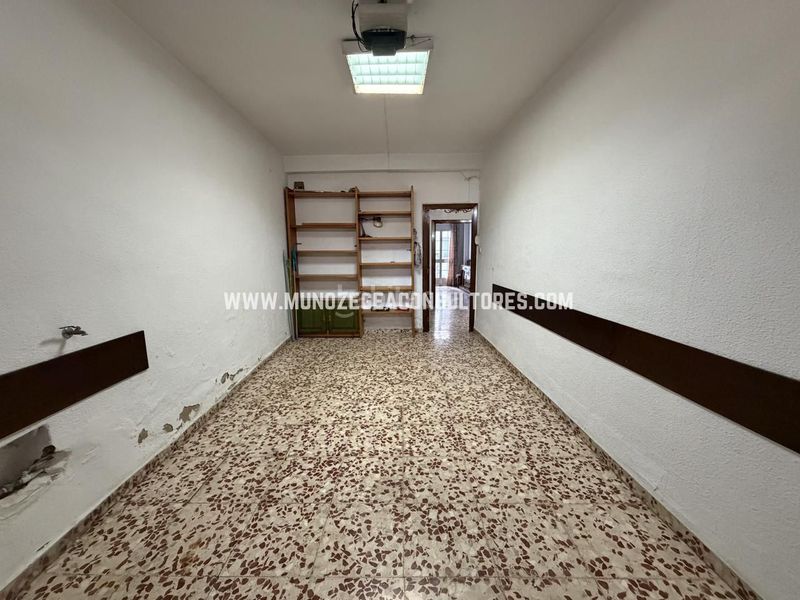 Foto e979a7aa-7c76-46fb-9200-a6aff69c720c. Casa amb aparcament a San Francisco Lucena