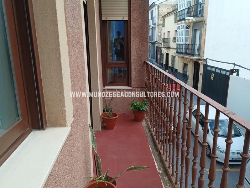 Foto b333993f-b32f-41f0-9904-ae45e1258cfc. Pis a Centro Lucena