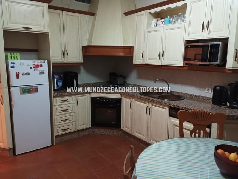 Foto f2832827-c3a8-4039-8634-f5474bbbfdf2. Pis a Centro Lucena