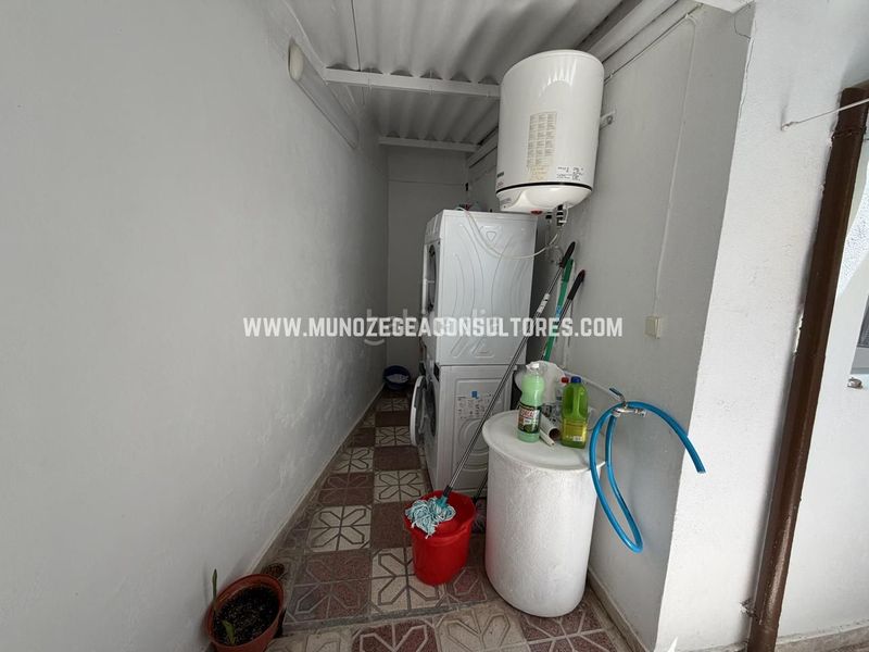 Foto 073c5677-0a41-4d6c-a376-2f87c7687105. Casa amb aparcament a San Francisco Lucena