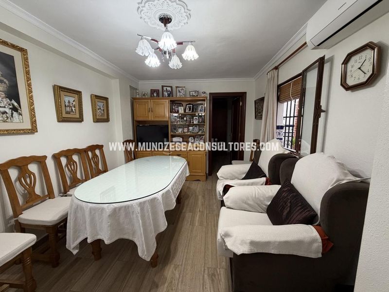 Foto 483d87e8-d9e6-42c6-af0a-106599a759f5. Casa amb aparcament a San Francisco Lucena
