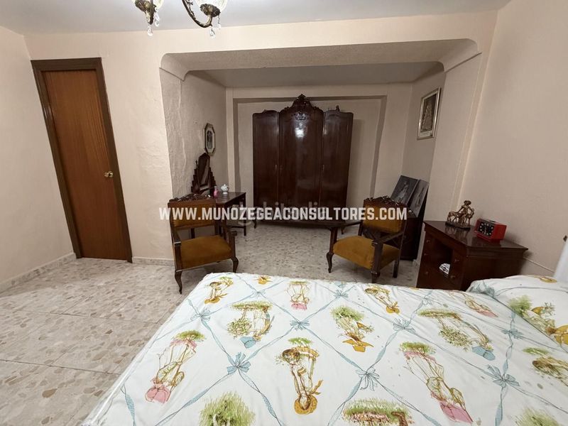 Foto dc63f6bc-21a3-4f2b-8631-b9f091f2c69b. Casa amb aparcament a San Francisco Lucena
