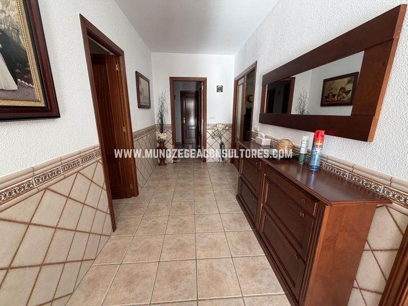 Foto 495e4a99-0da9-485d-95b8-7b6e9aebfa48. Casa amb aparcament piscina a Las Vegas - Campoaras Lucena