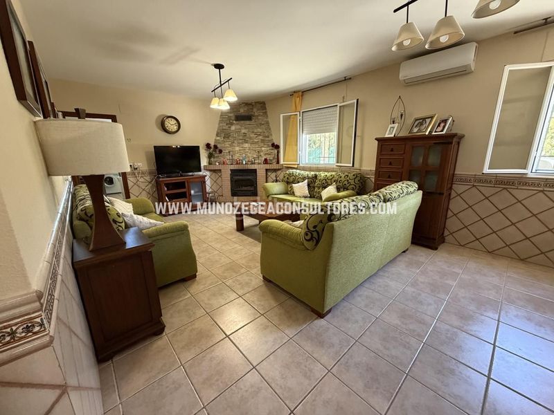 Foto 7b8824f9-f974-45ee-a1ac-46d893240b9e. Casa amb aparcament piscina a Las Vegas - Campoaras Lucena