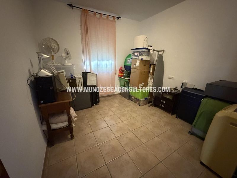 Foto dbbab528-b5af-438c-8222-cb3230fdcfdf. Casa amb aparcament piscina a Las Vegas - Campoaras Lucena