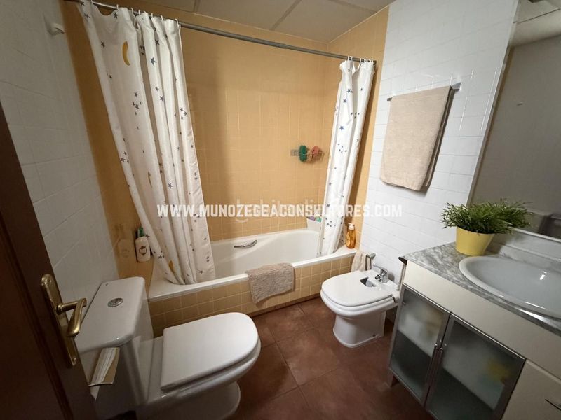 Foto f6bbdd8d-c208-4ae3-90de-9309439ad499. Casa amb aparcament a Las Tinajerías - Juderías Lucena