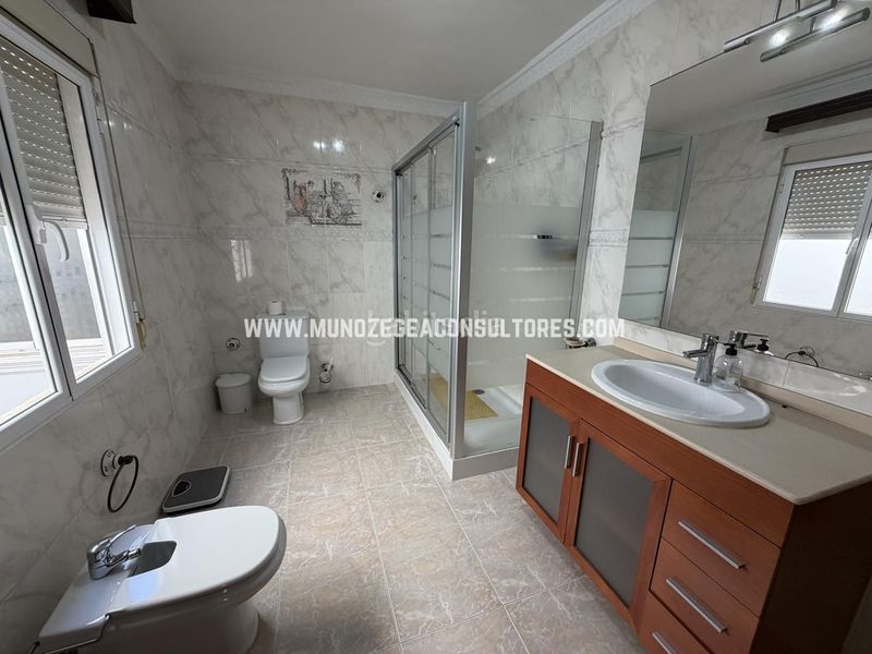 Foto a7260897-00d0-4e75-979d-04c548f086f8. Casa a Centro Lucena