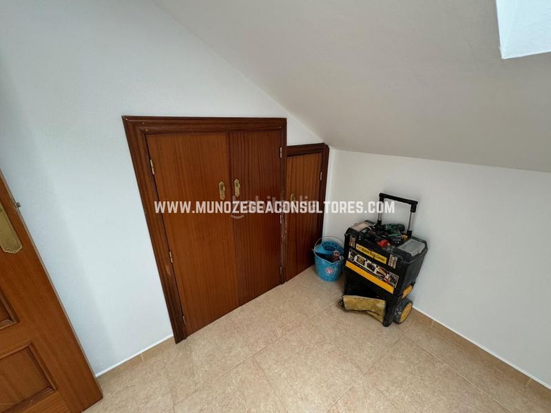 Foto 90f8909d-5c62-47ee-829f-2fe8bcef4dce. Piso en Centro Lucena