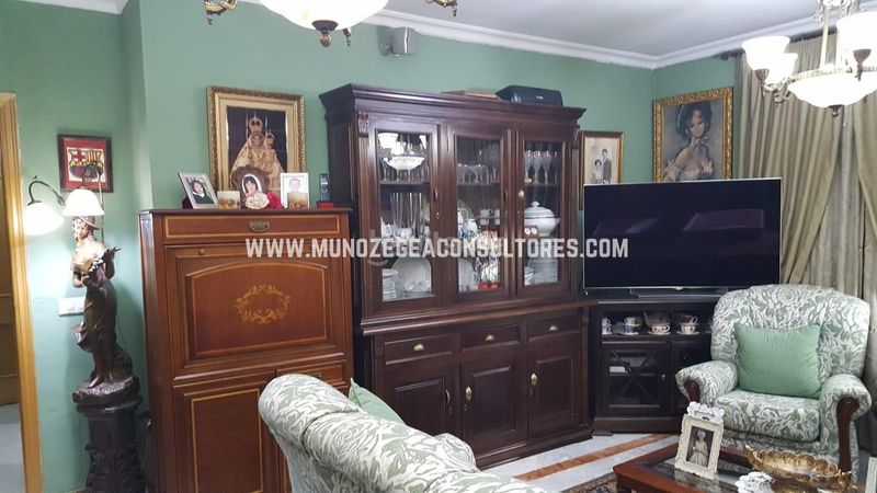 Foto b9c5658f-61c4-42f6-8368-cfa31bd32336. Flat in Centro Lucena