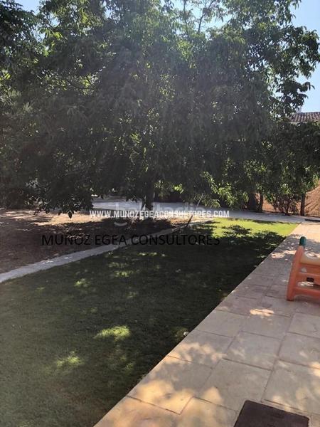 Foto 1c89d926-6874-48b8-aba3-774b2ddb5b4d. Casa amb piscina a Las Vegas - Campoaras Lucena