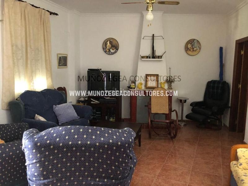 Foto a73ce4ca-eba4-473c-bdbb-ed2ec66aec5b. Casa amb piscina a Las Vegas - Campoaras Lucena