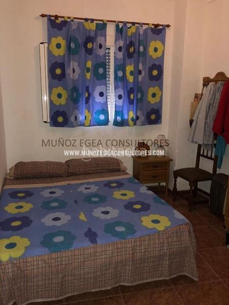 Foto eb823cf6-a874-4883-8bec-706a6fd374b2. Casa amb piscina a Las Vegas - Campoaras Lucena