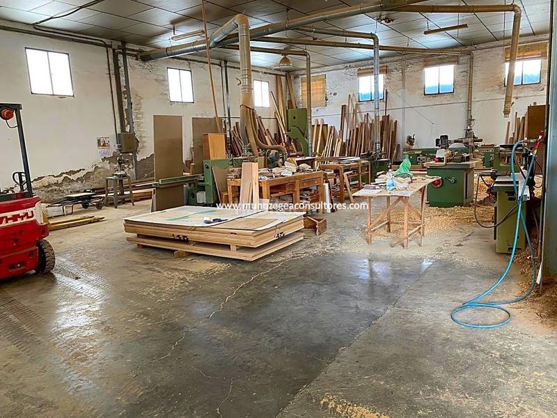 Foto 1e8686a8-69d5-40cf-83f9-fc55caf35d45. Nau industrial a Poleares Lucena