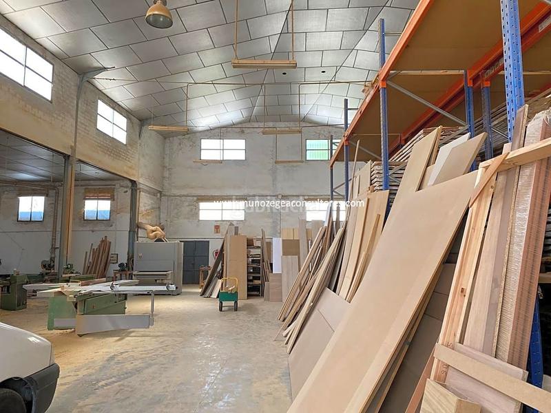 Foto 6d1f04bc-10d5-4454-b114-13e77807269b. Nau industrial a Poleares Lucena