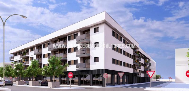 Foto 39f6d347-5c18-4f65-9c67-8ce944e54151. Etagenwohnung mit parking in Poleares Lucena