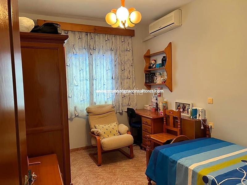 Foto 5a215a33-66d3-44b9-895a-1b50ff9bb2ec. Casa amb aparcament a Navas del Selpillar Lucena